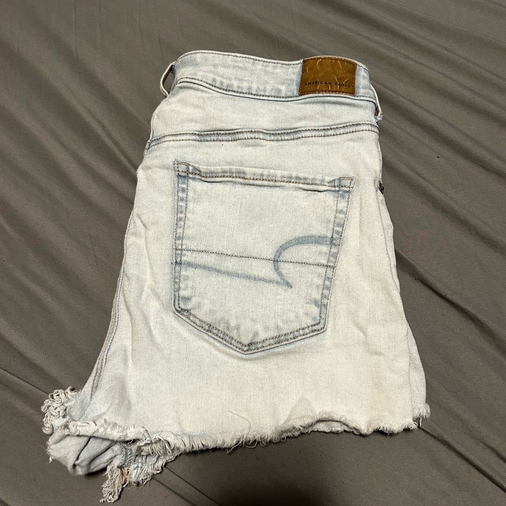 American Eagle shorts!